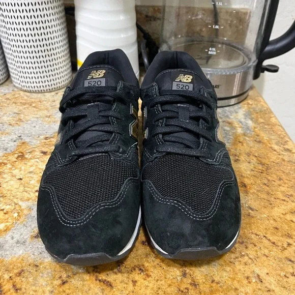 New Balance 520 size 6.5 - Picture 2 of 9